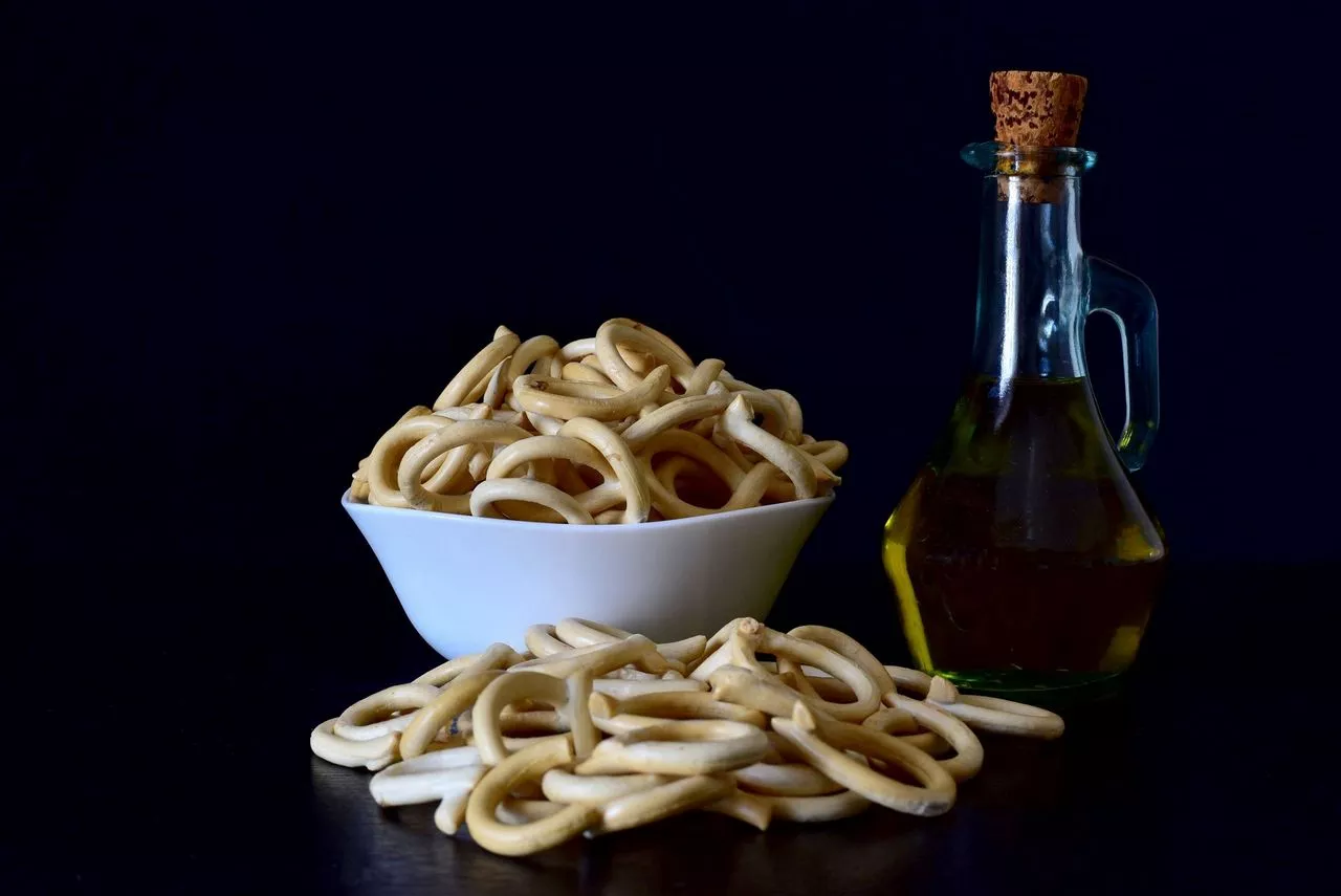 Rings with olive oil