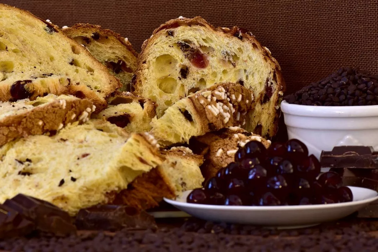 Colomba artigianale amarena e cioccolato