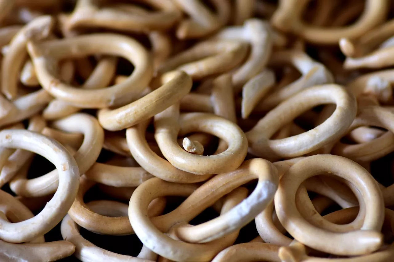 Rings with olive oil