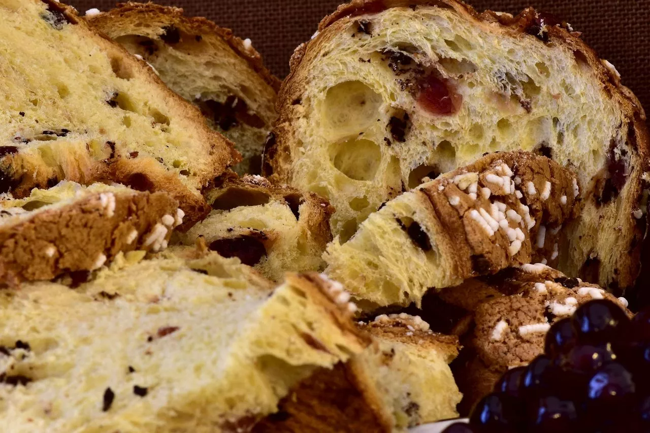 Colomba artigianale amarena e cioccolato