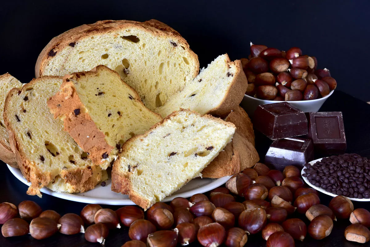 Panettone with chestnuts and chocolate